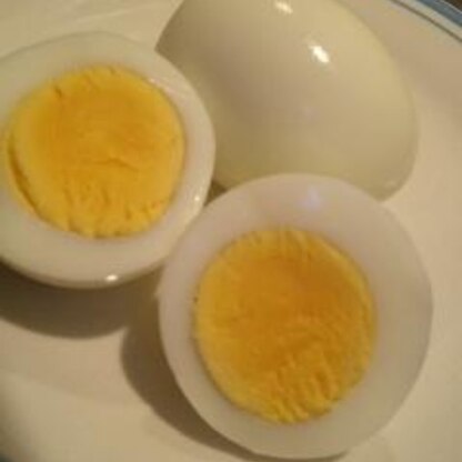 こんな短時間で簡単にゆで卵が作れるなんて知りませんでした！
ちゃんとできるか不安でしたが、うまくできてよかったです(*^_^*)